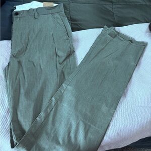 Orvis Men's Olive Chinos